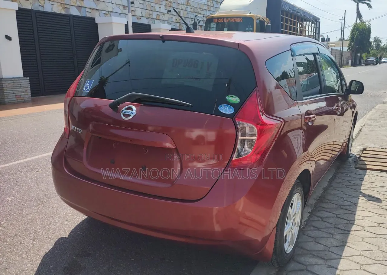 Nissan Note 1.6 Petrol 2016 Red