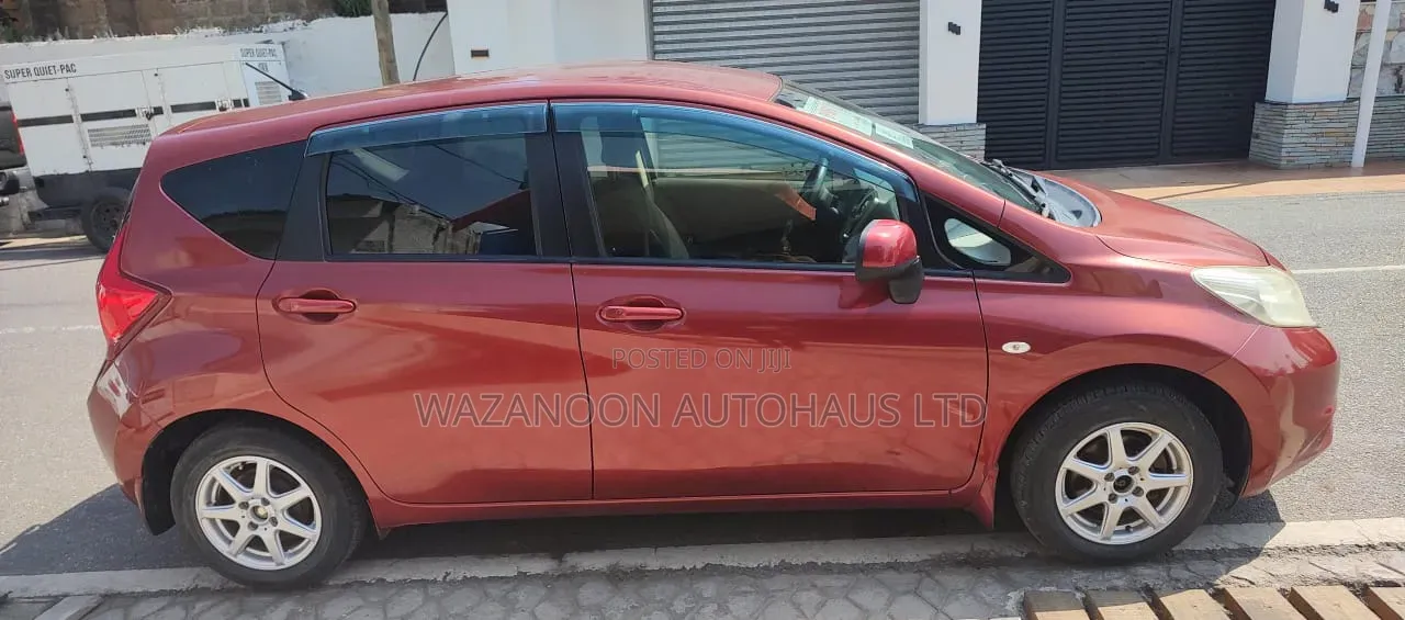 Nissan Note 1.6 Petrol 2016 Red
