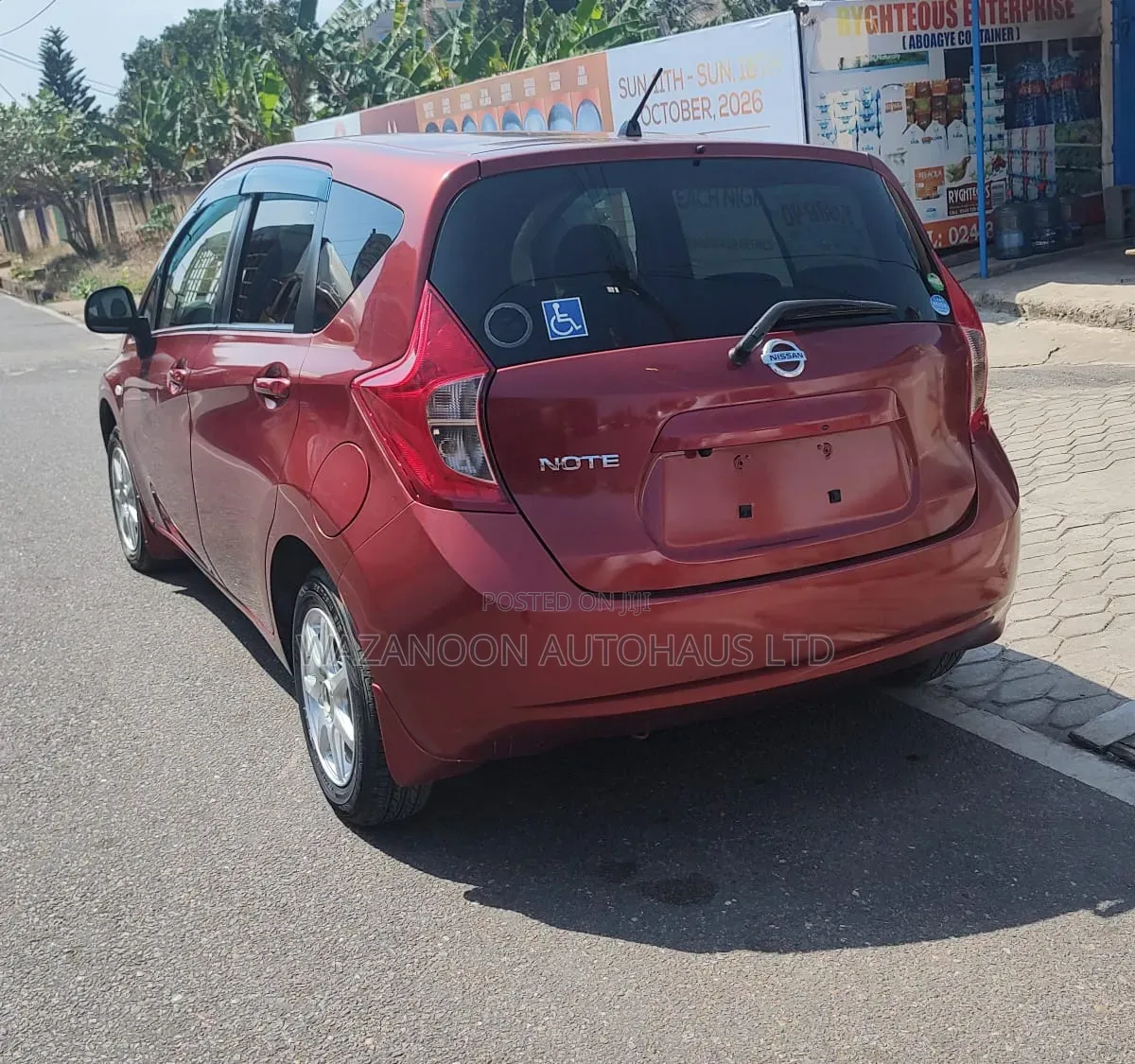 Nissan Note 1.6 Petrol 2016 Red