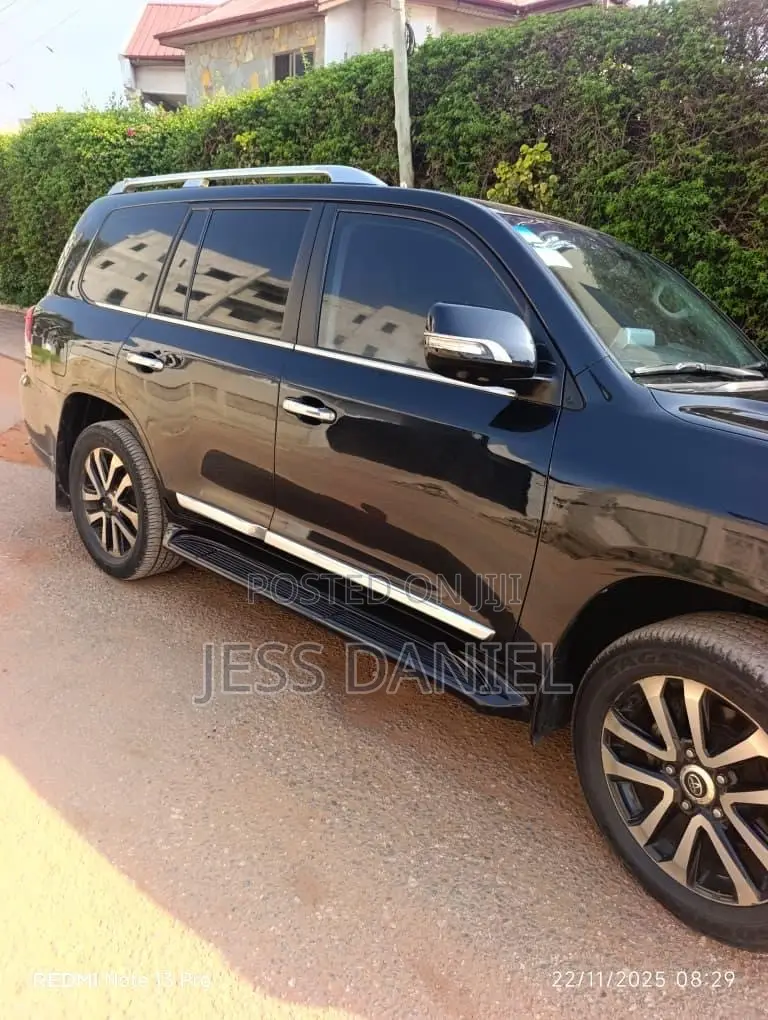 Toyota Land Cruiser 2019 Black