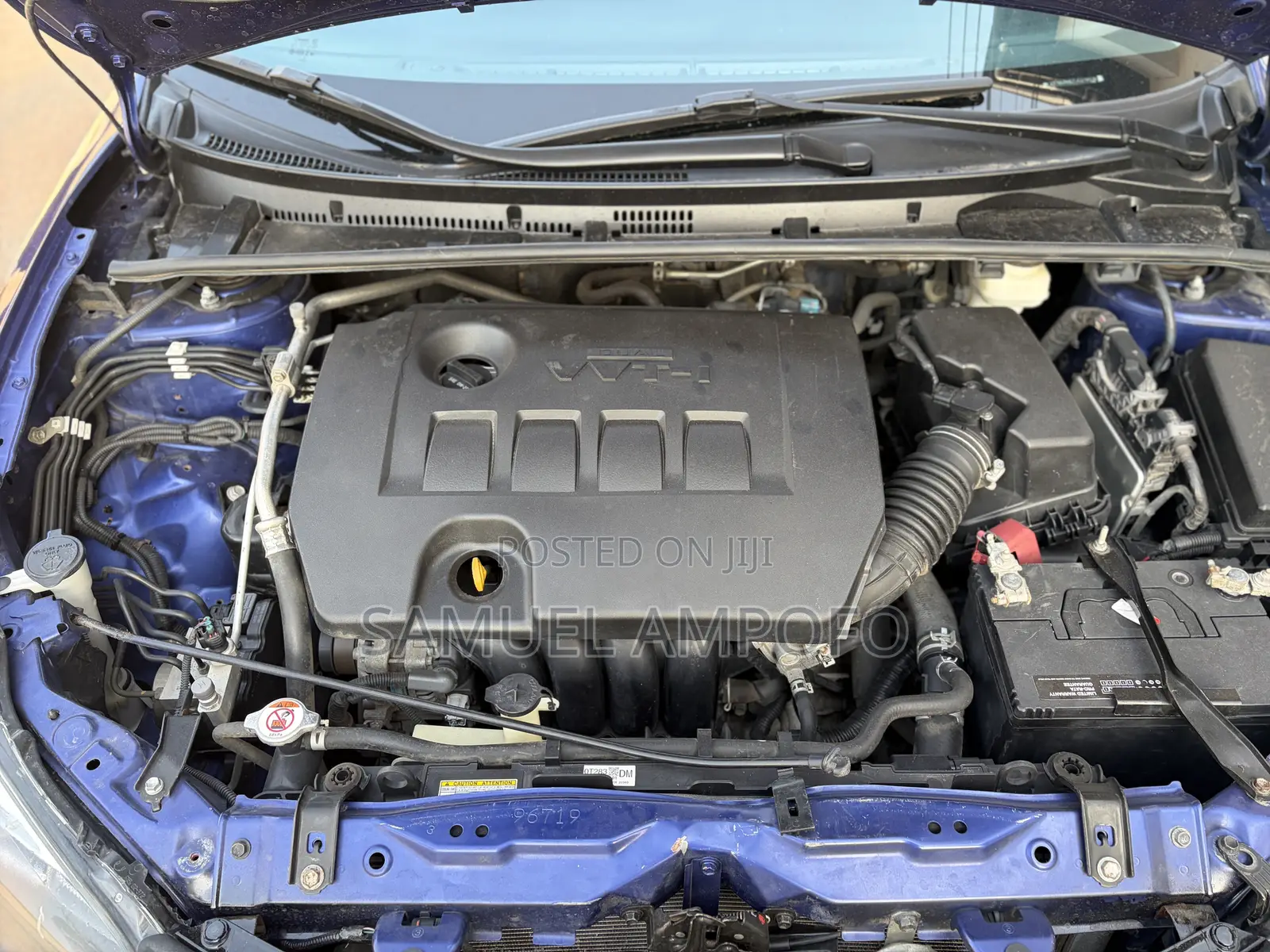 Toyota Corolla SE (1.8L 4cyl 6M) 2018 Blue