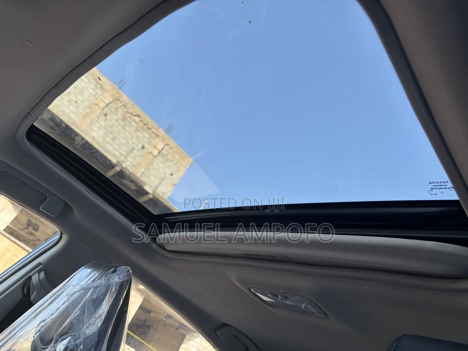 Toyota Corolla SE (1.8L 4cyl 6M) 2018 Blue