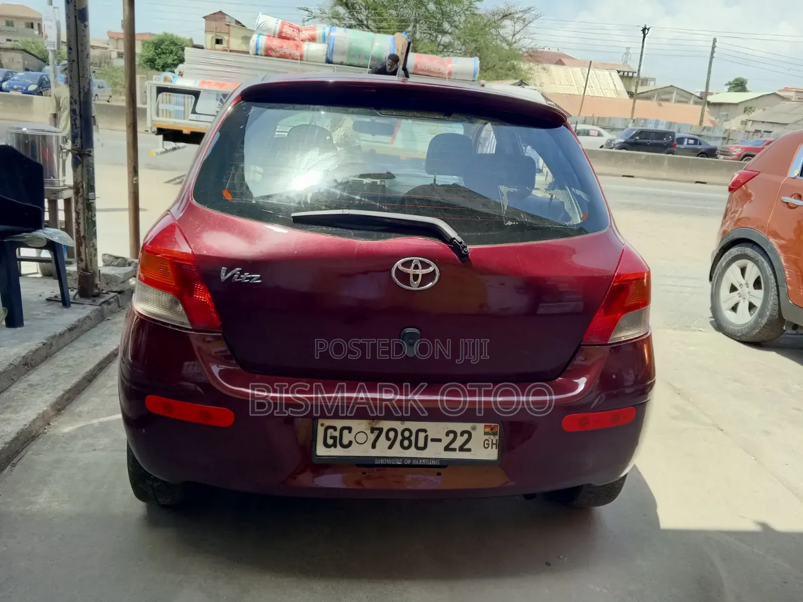Toyota Vitz 1.3 FWD 5dr 2010 Red