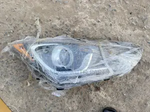 Hyundai Santafe 2016 2018 Headlight Available