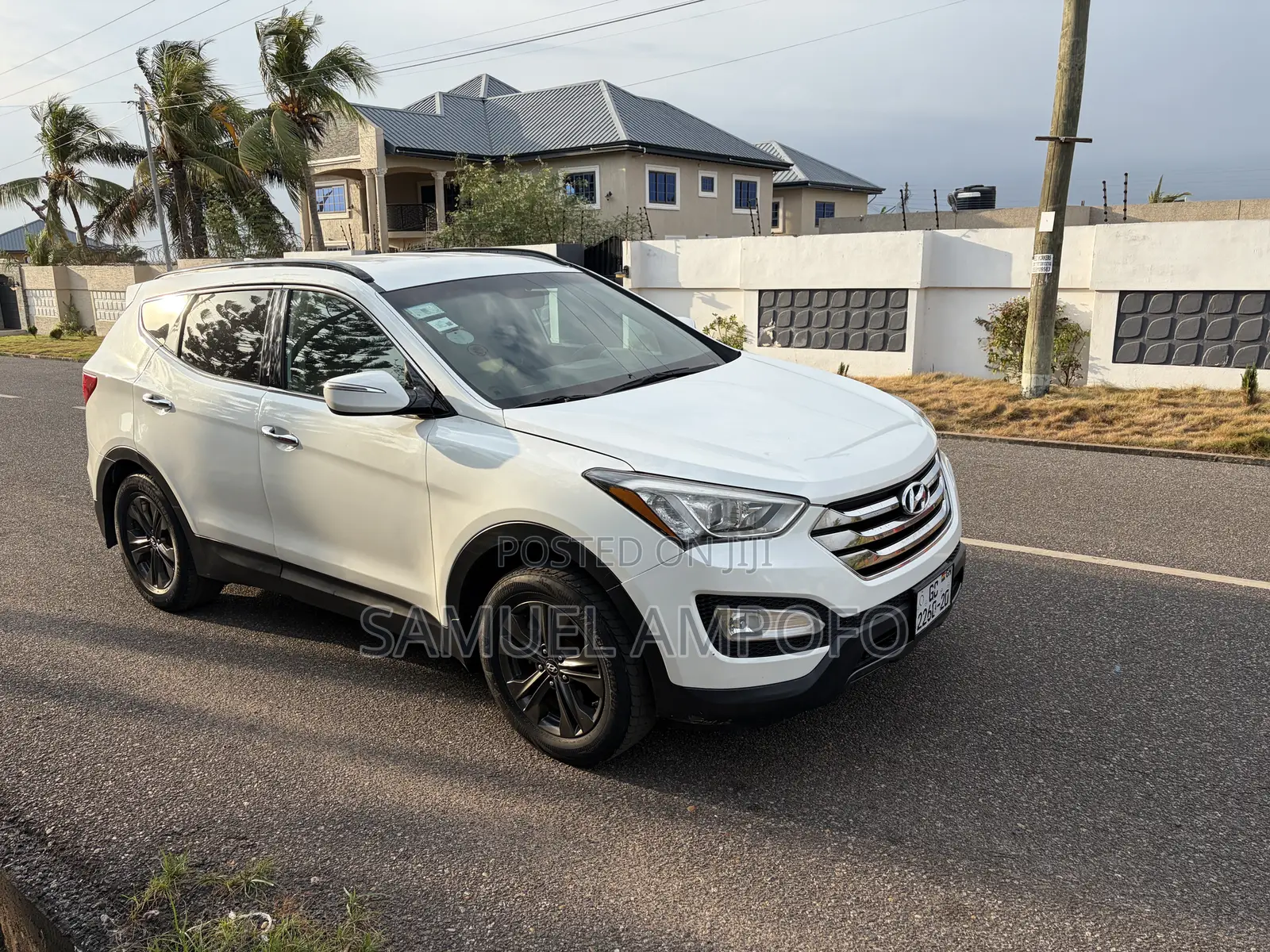Hyundai Santa Fe Limited 4dr SUV (3.3L 6cyl 6A) 2015 White