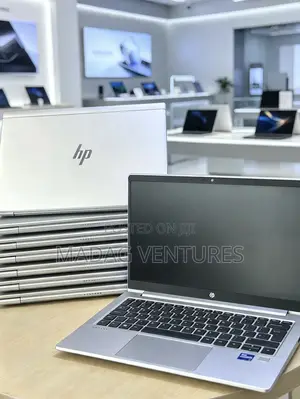 Laptop HP EliteBook 640 G10 8GB Intel Core i5 SSD 512GB