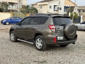 Toyota RAV4 2.5 4x4 2011