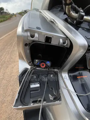 Yamaha Majesty 2022