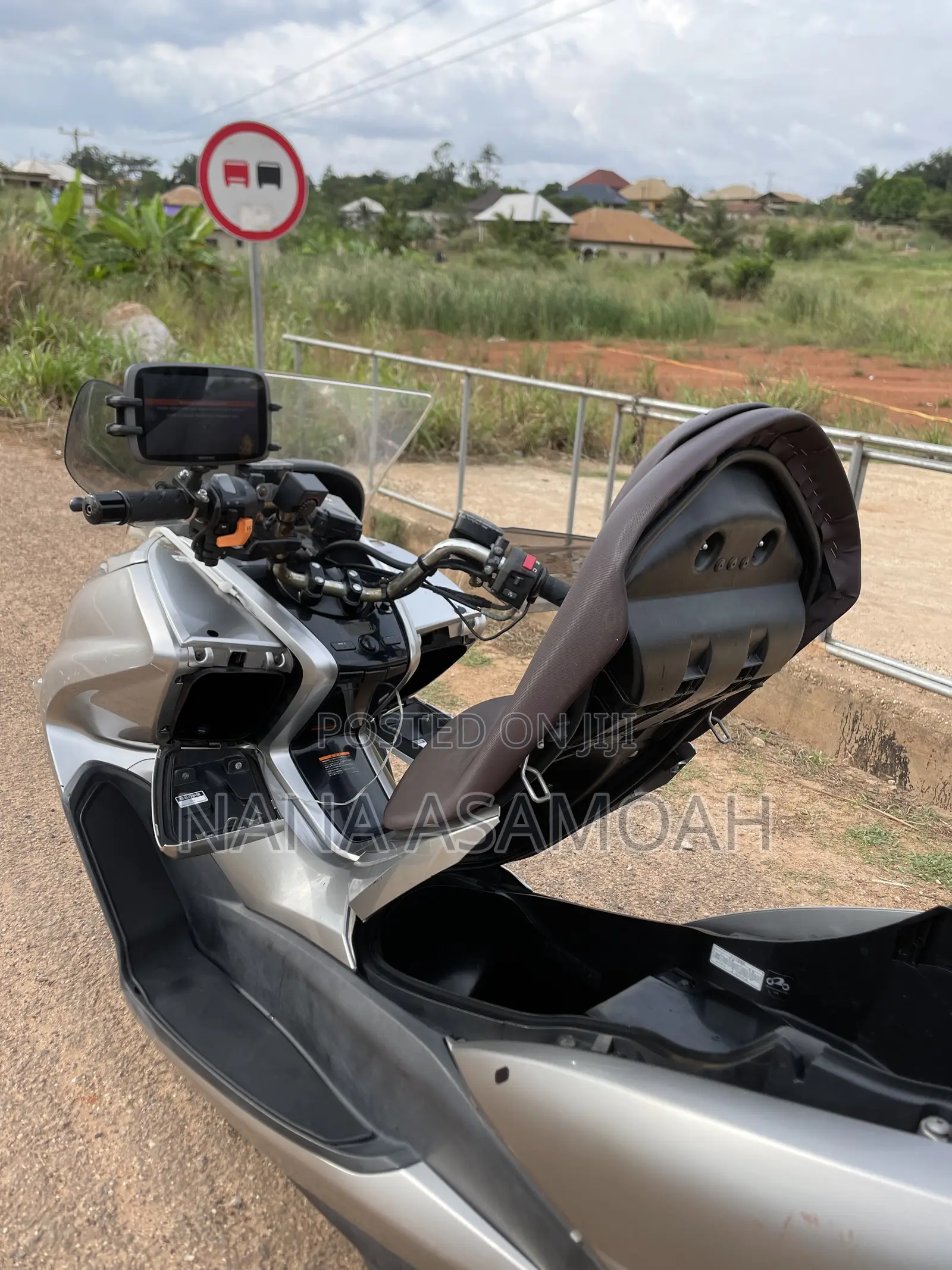 Yamaha Majesty 2022