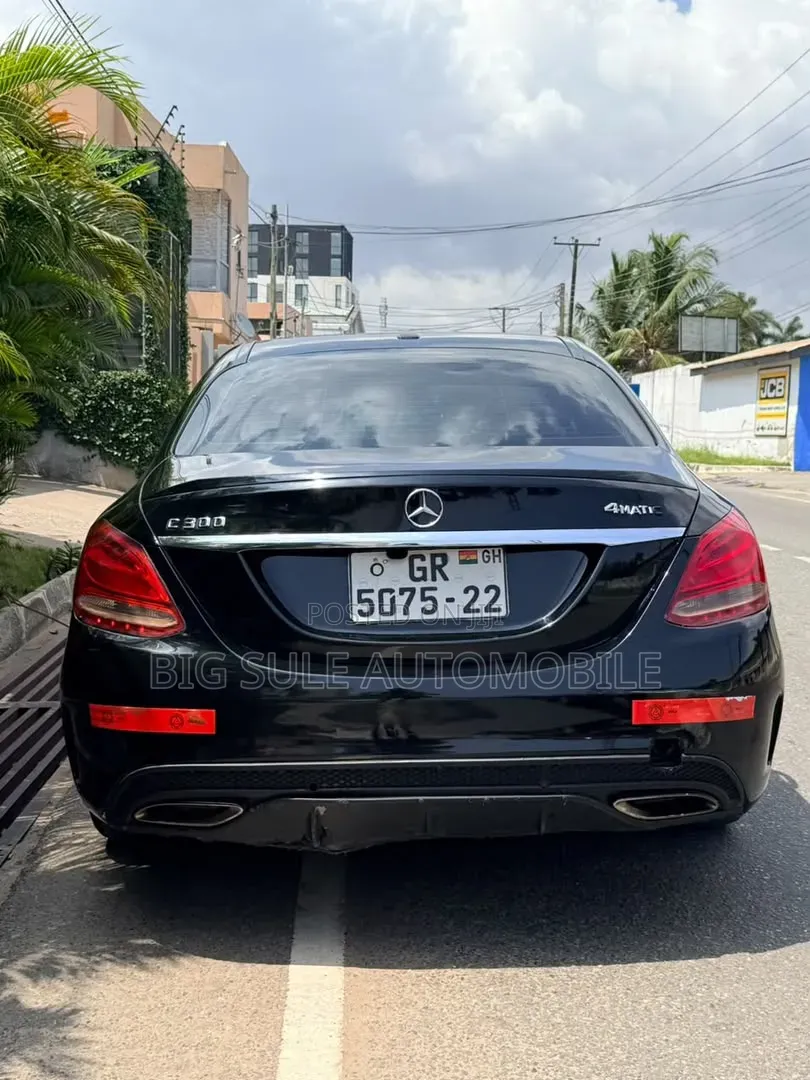 Mercedes-Benz C300 2021 Black