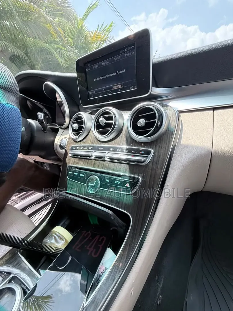 Mercedes-Benz C300 2021 Black