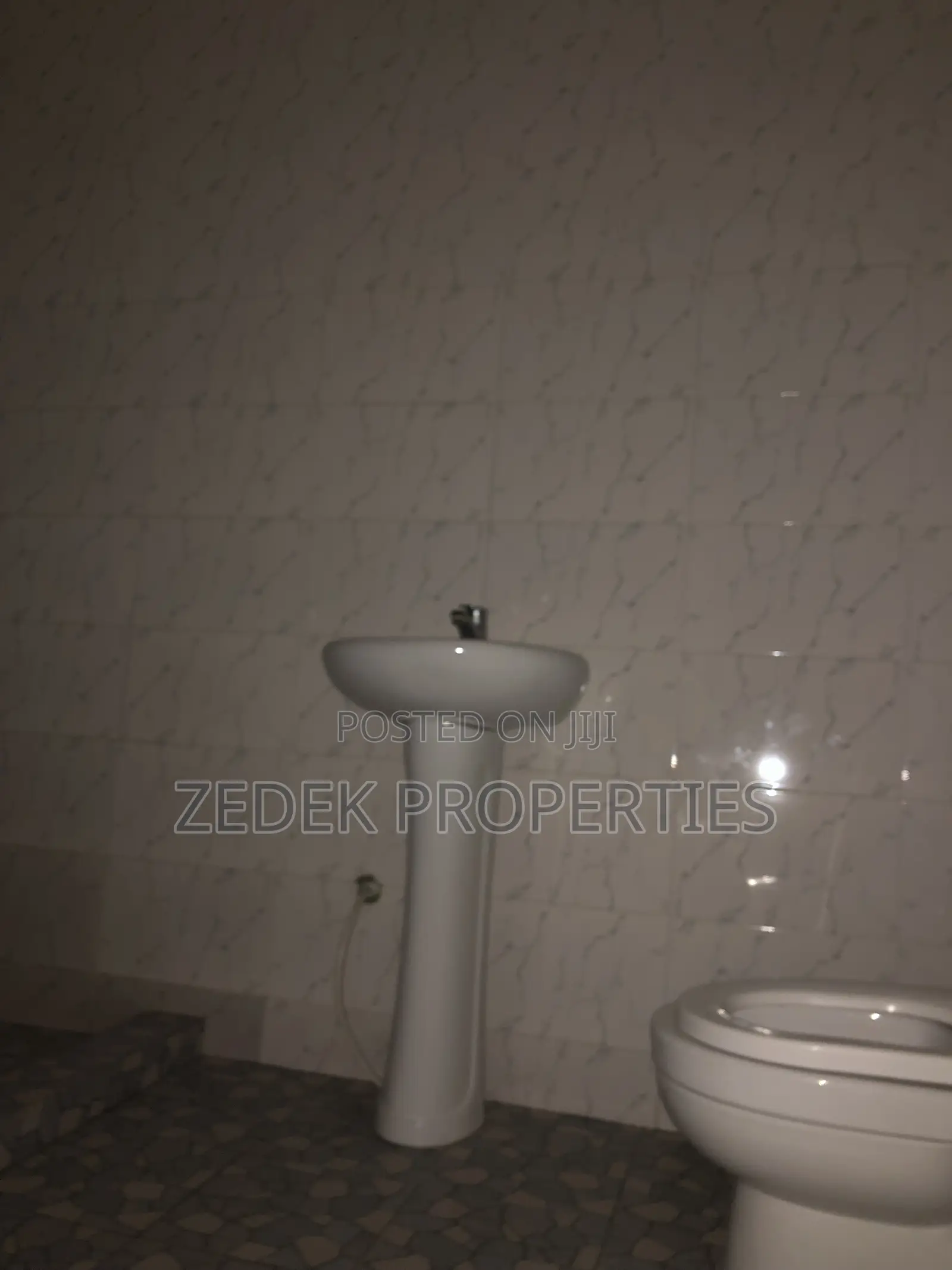 2bdrm Apartment in Kwabenya Acp Road, Ashomang Estate for rent