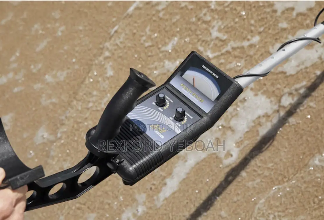 Gold Digger Metal Detector With Headphones, Made in USA