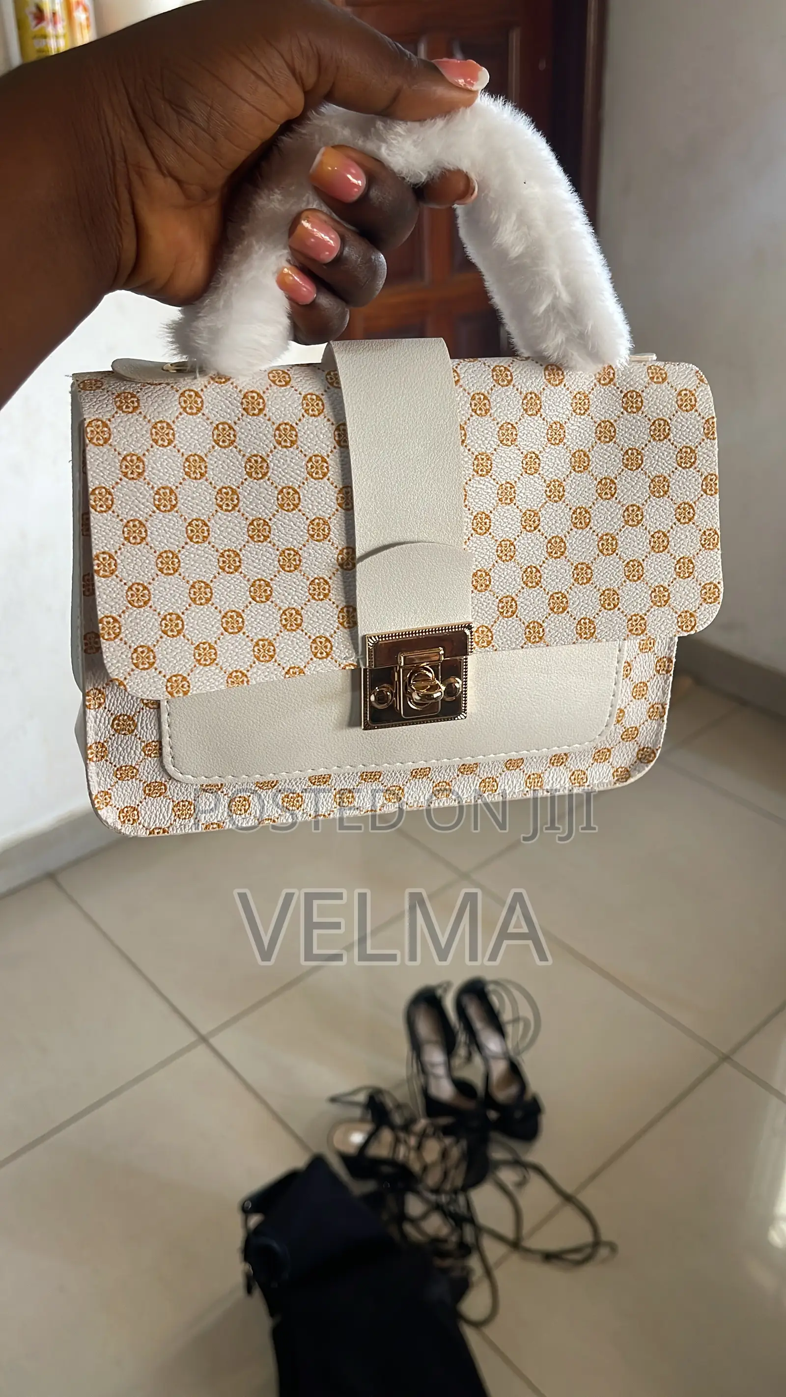 V&C Collection
