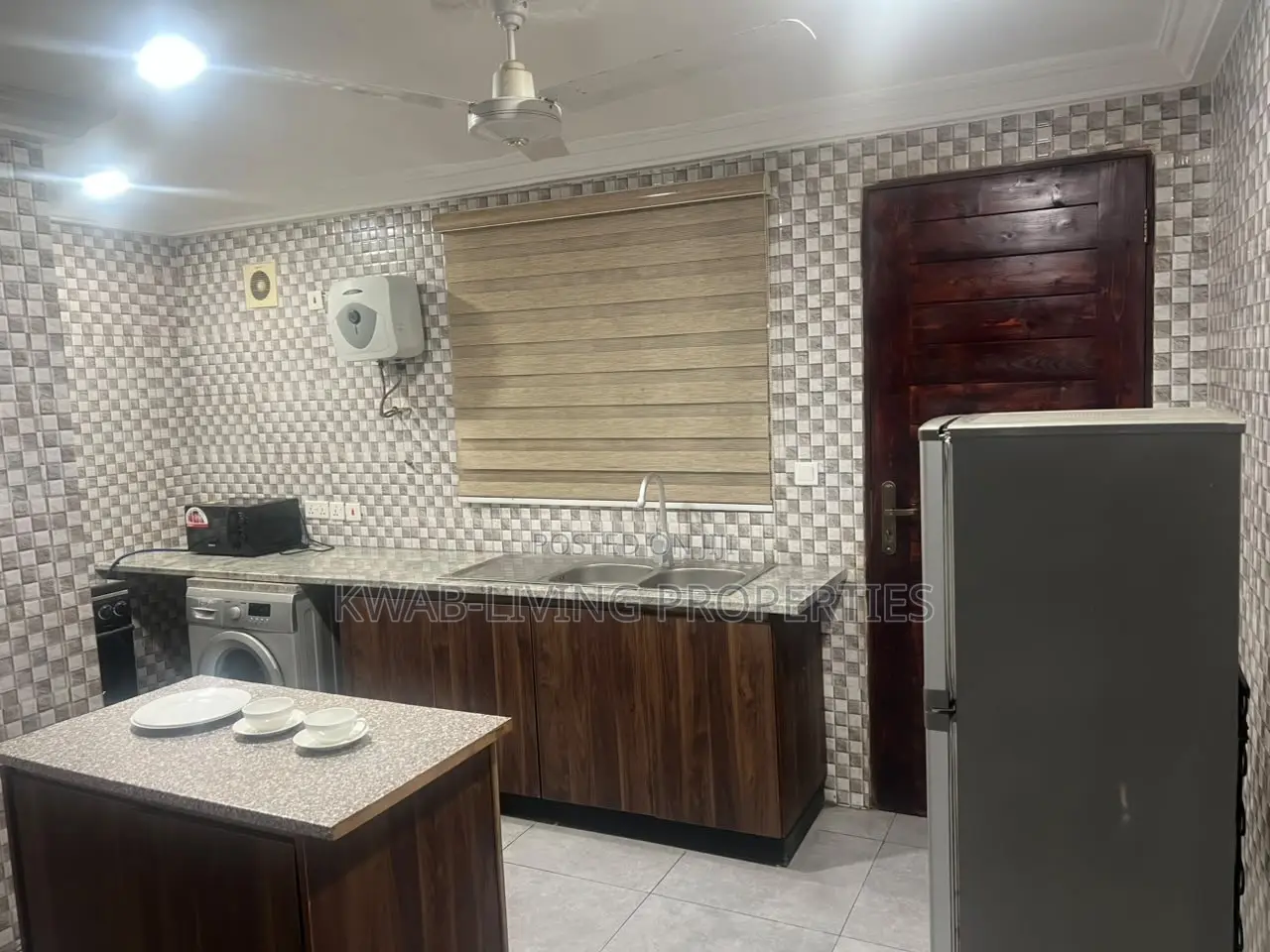 Furnished 2bdrm Apartment in Asylum Down for rent