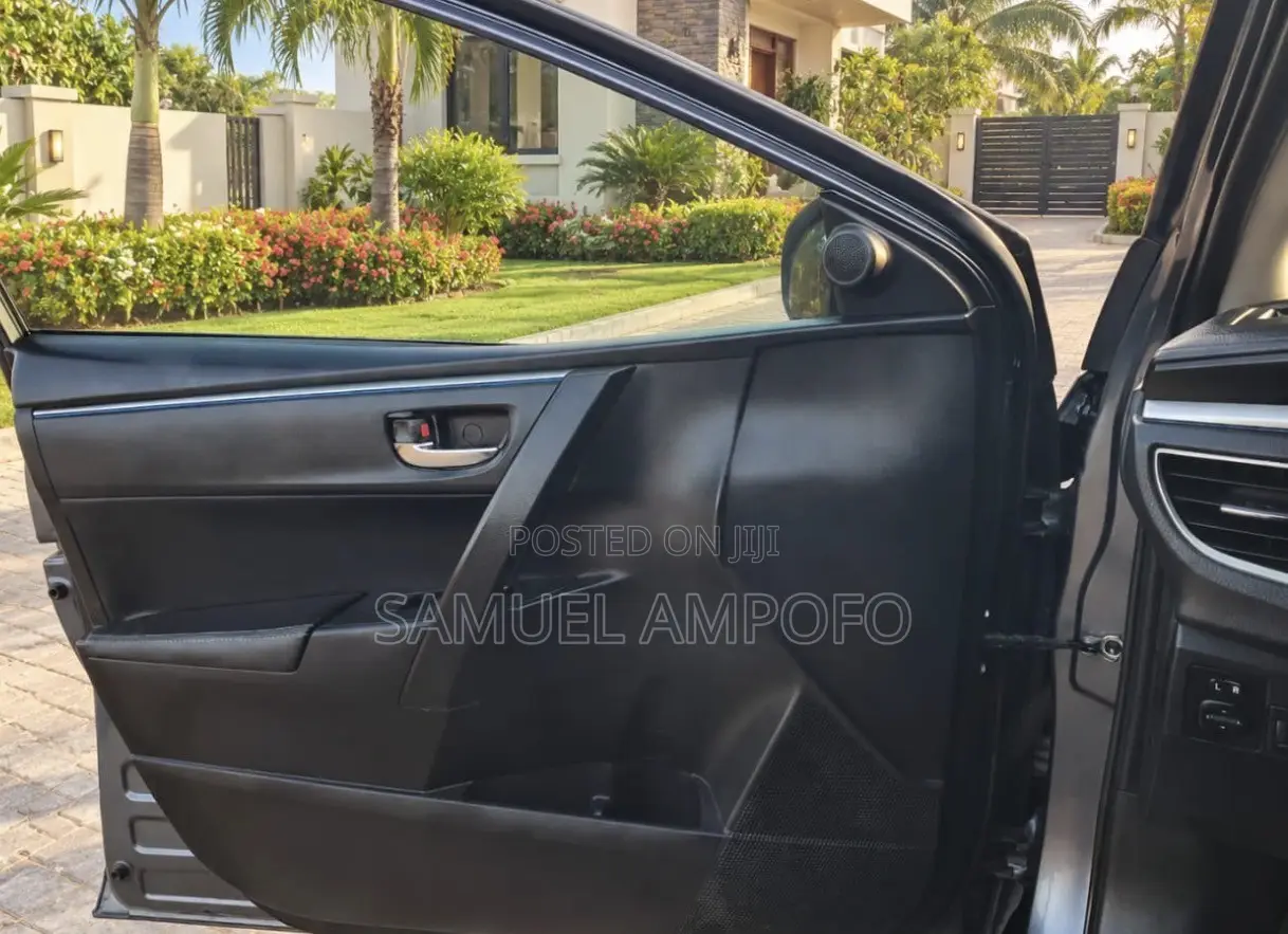 Toyota Corolla S 4dr Sedan (1.8L 4cyl CVT) 2016 Gray