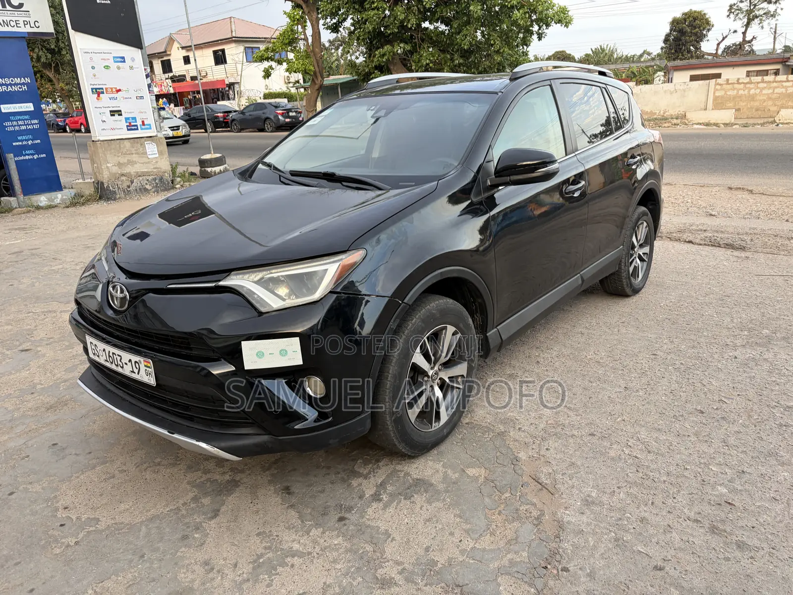 Toyota RAV4 LE FWD (2.5L 4cyl 6A) 2017 Black
