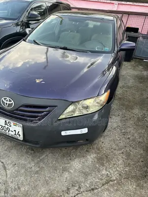 Toyota Camry LE 4dr Sedan (2.5L 4cyl 6AM) 2010 Purple