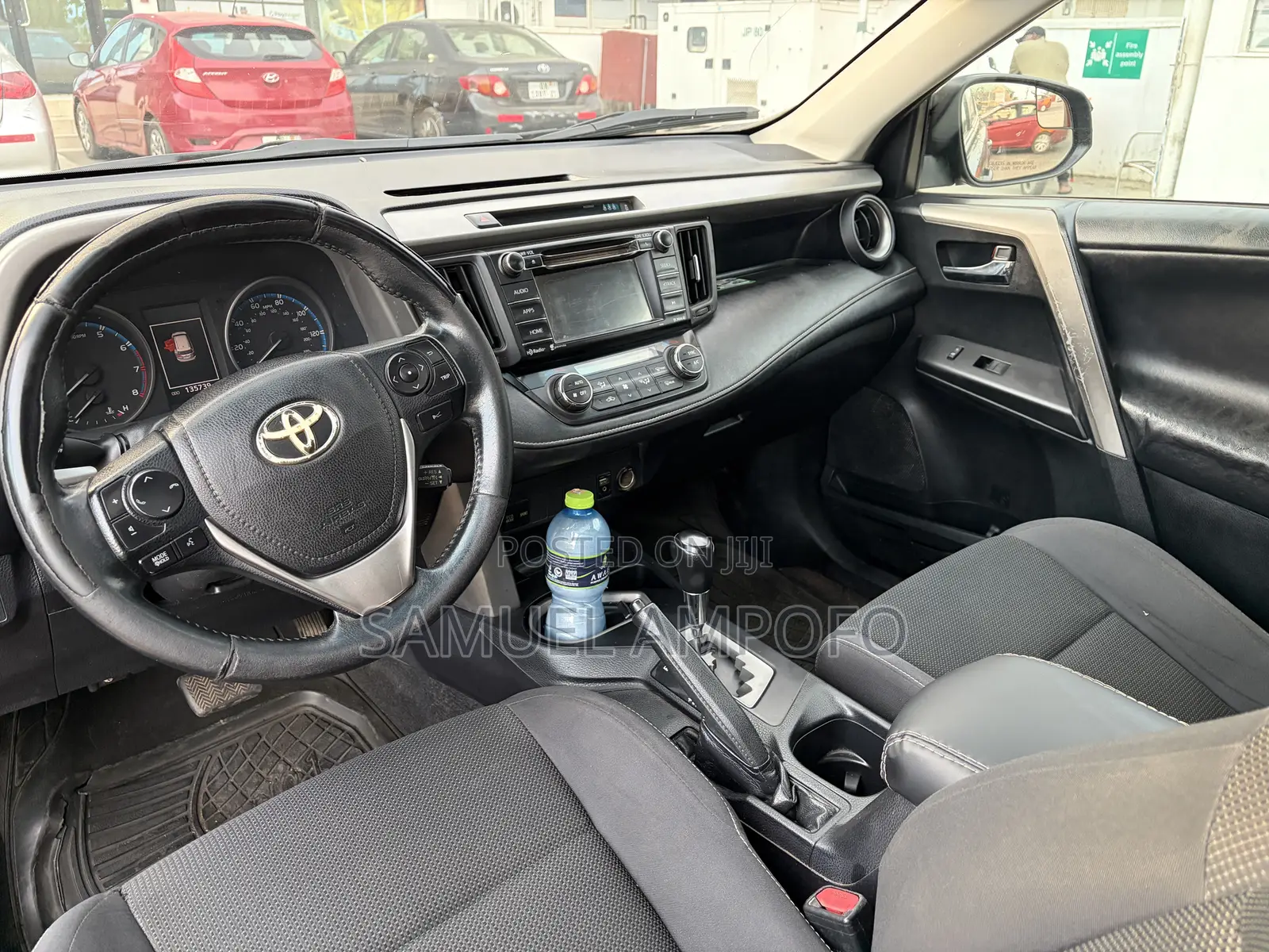 Toyota RAV4 LE FWD (2.5L 4cyl 6A) 2017 Black