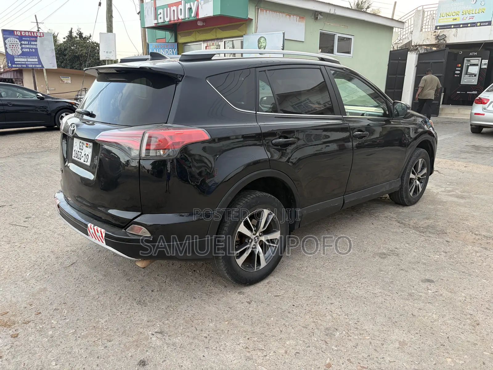 Toyota RAV4 LE FWD (2.5L 4cyl 6A) 2017 Black