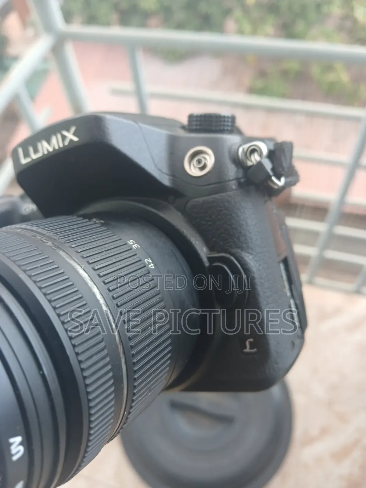 Panasonix Lumix GH4 + Lens 14-42mm