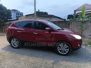 Hyundai Tucson 2013 Red