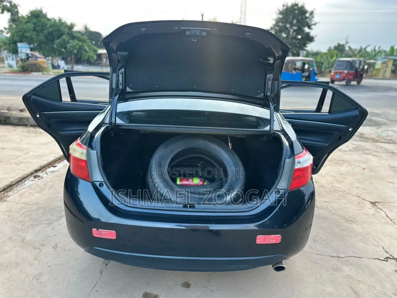 Toyota Corolla 2016 Black