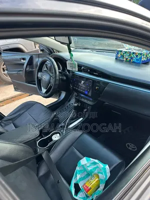 Toyota Corolla 2016 Black