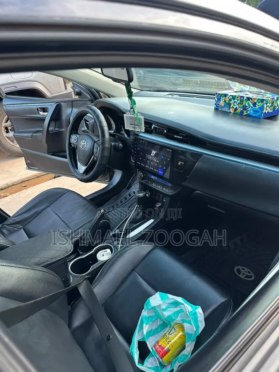 Toyota Corolla 2016 Black
