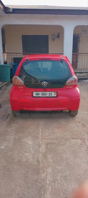 Toyota Aygo 2010 Red