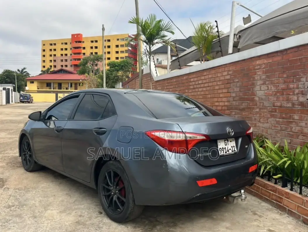 Toyota Corolla LE Eco Plus 4dr Sedan (1.8L 4cyl CVT) 2014 Gray