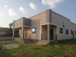 4bdrm House in Abuakwa, Atwima Nwabiagya for rent