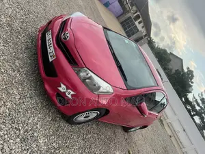 Toyota Vitz 1.3 FWD 5dr 2012 Pink