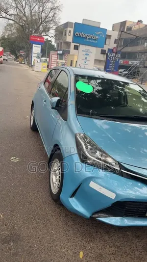 Toyota Vitz 1.5 FWD 5dr 2017 Blue