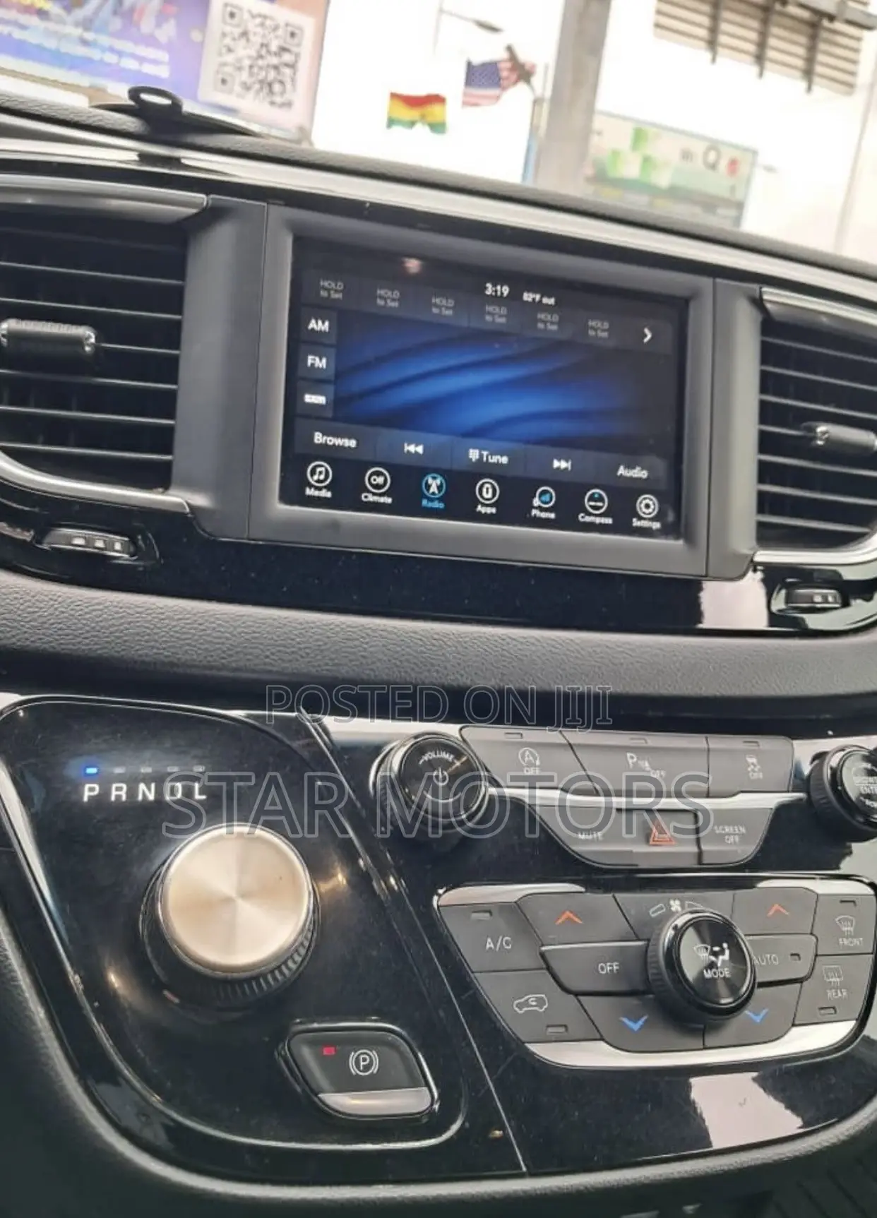 Chrysler Pacifica 2021 Black