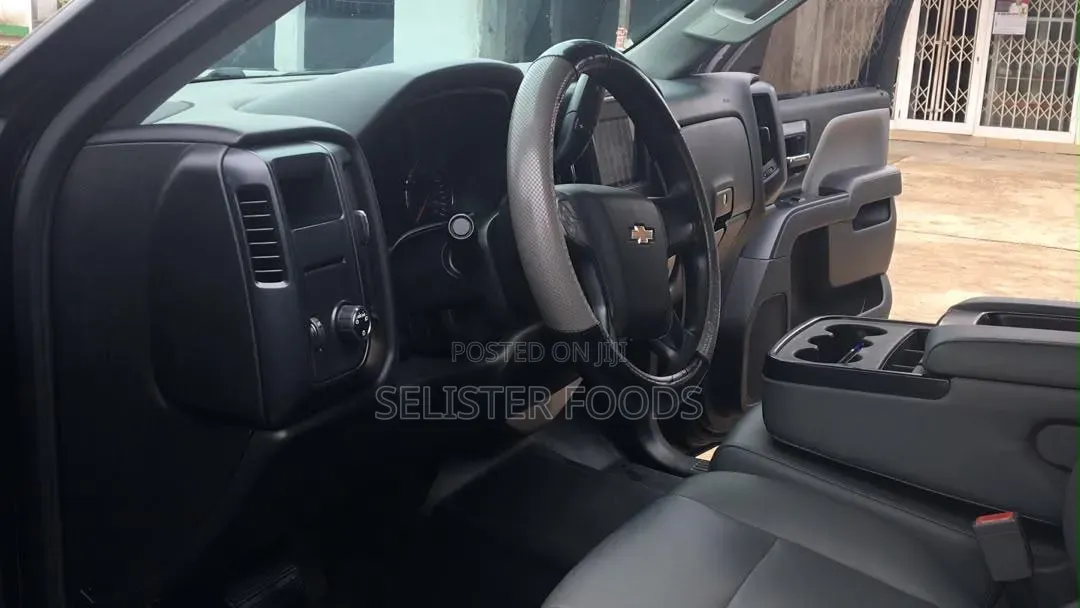 Chevrolet Silverado 2016 Black