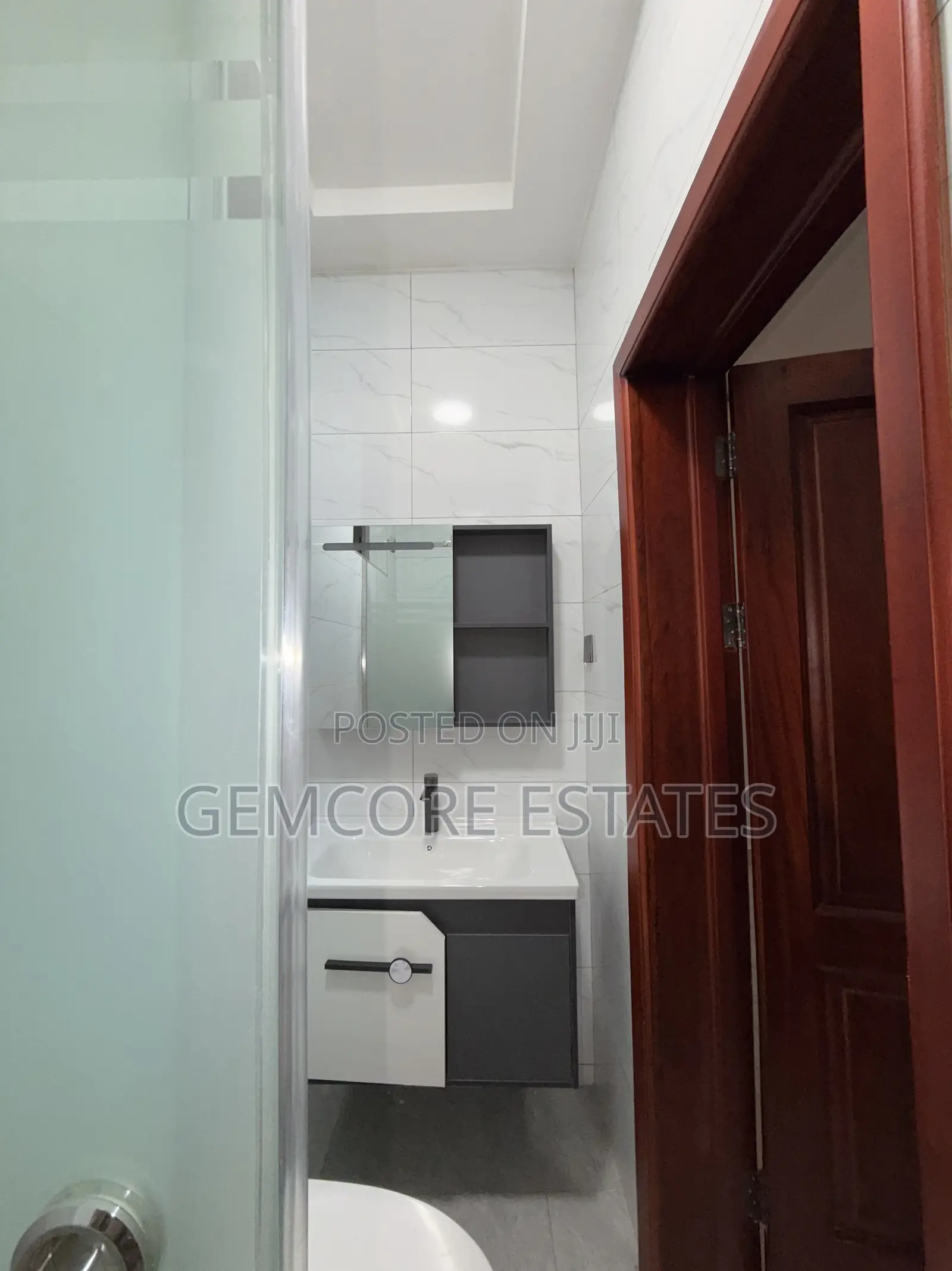 2bdrm Apartment in Adjiringanor, East Legon for sale