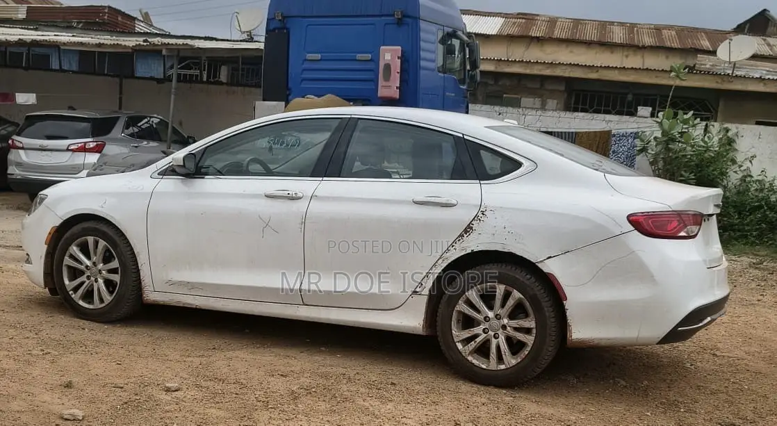 Chrysler 200 S 2WD 2016 White