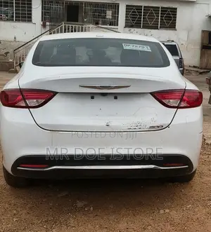 Chrysler 200 S 2WD 2016 White