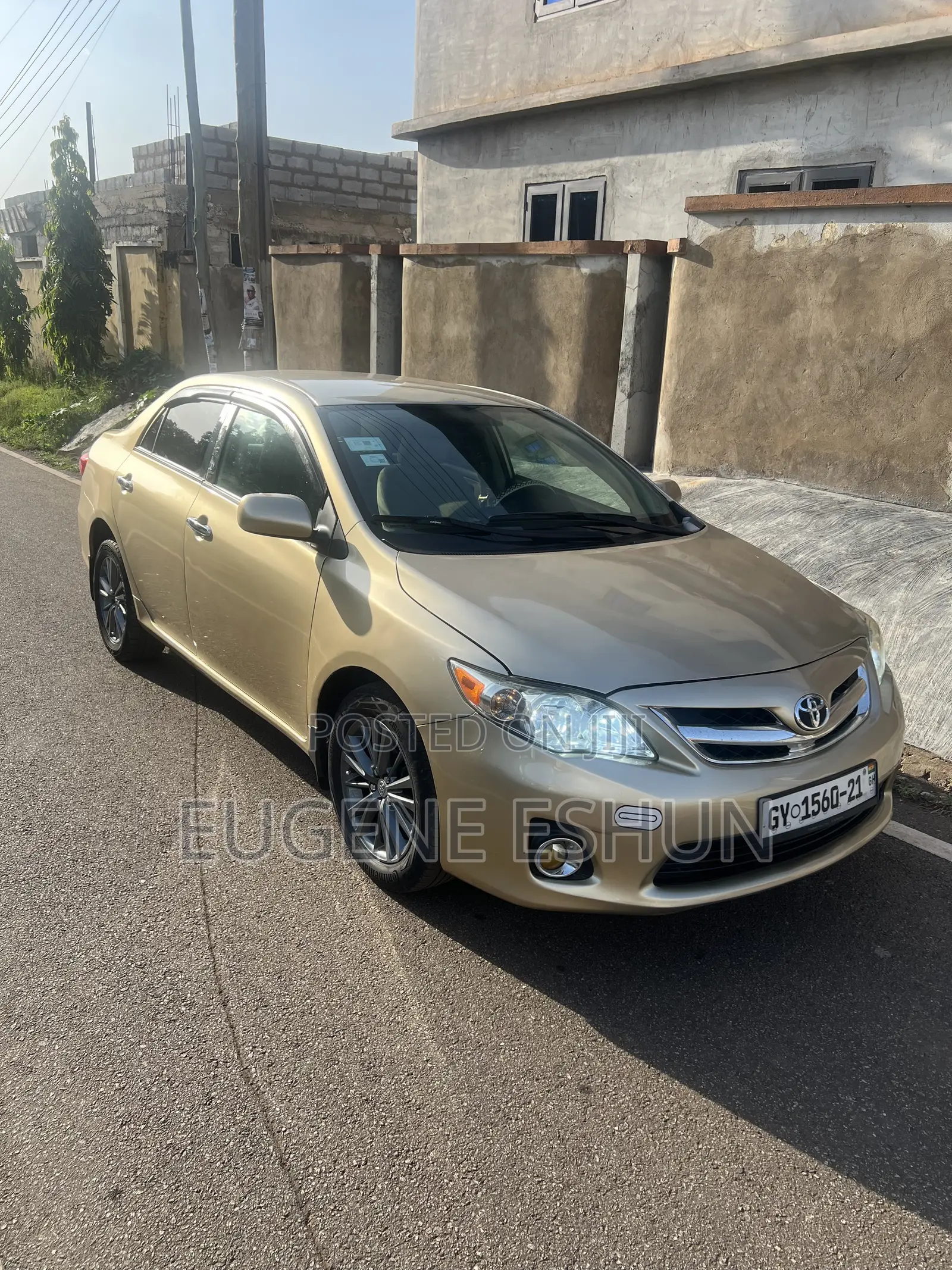 Toyota Corolla 2013 Gold