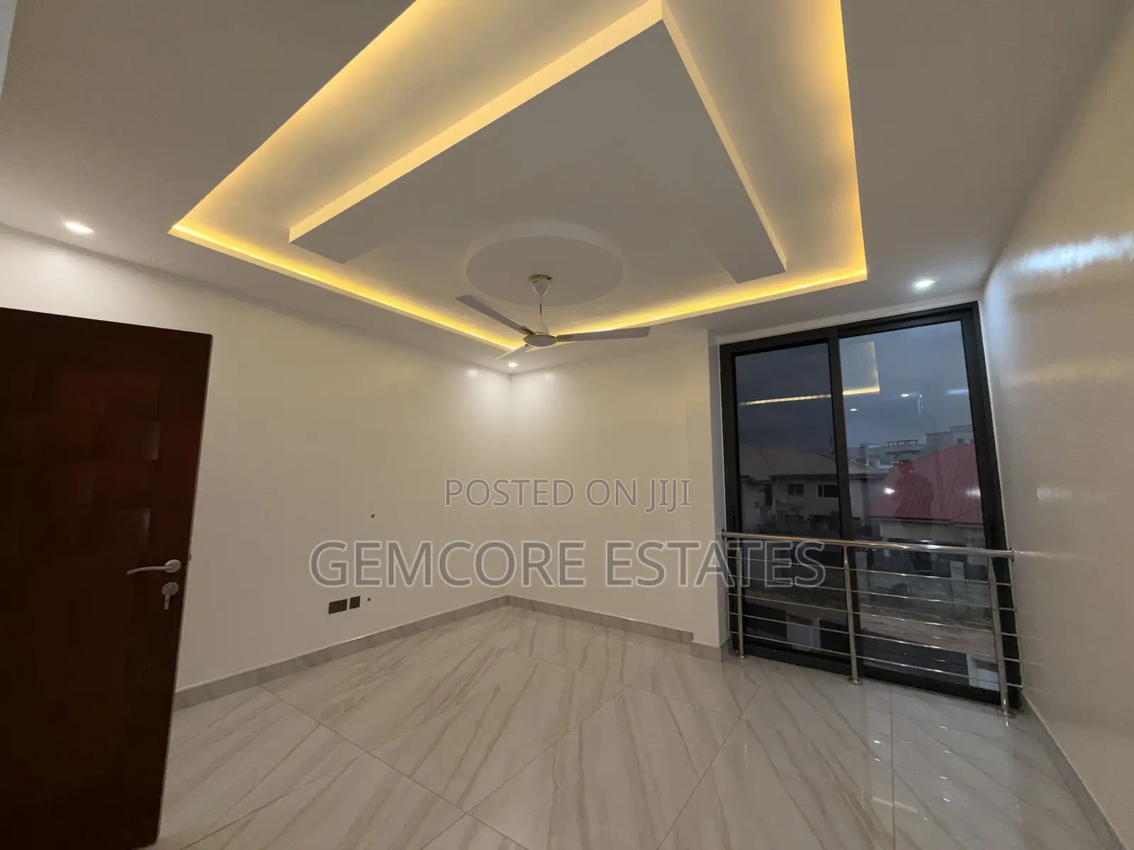 3bdrm Apartment in Adjiringanor, East Legon for sale