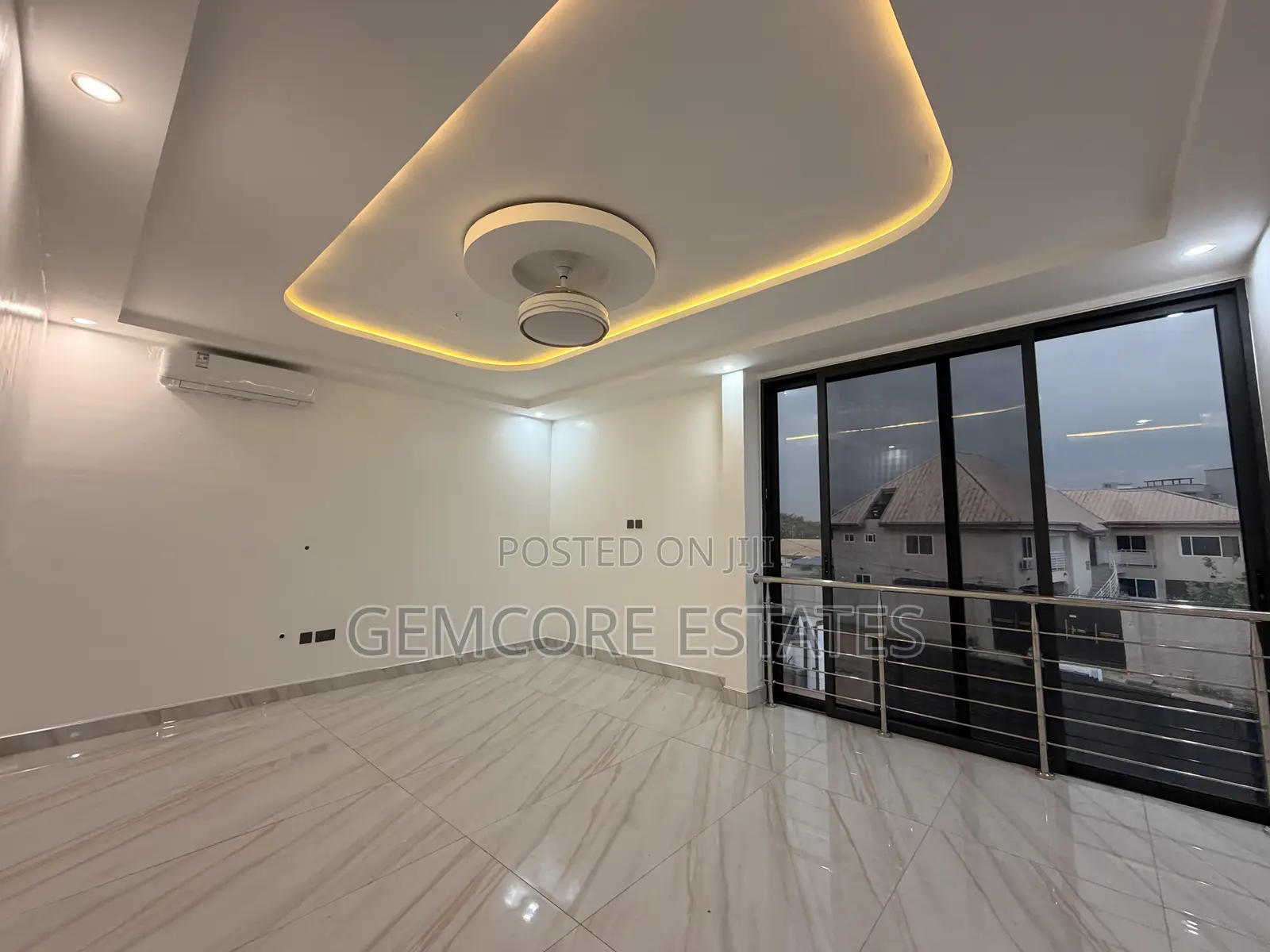 3bdrm Apartment in Adjiringanor, East Legon for sale
