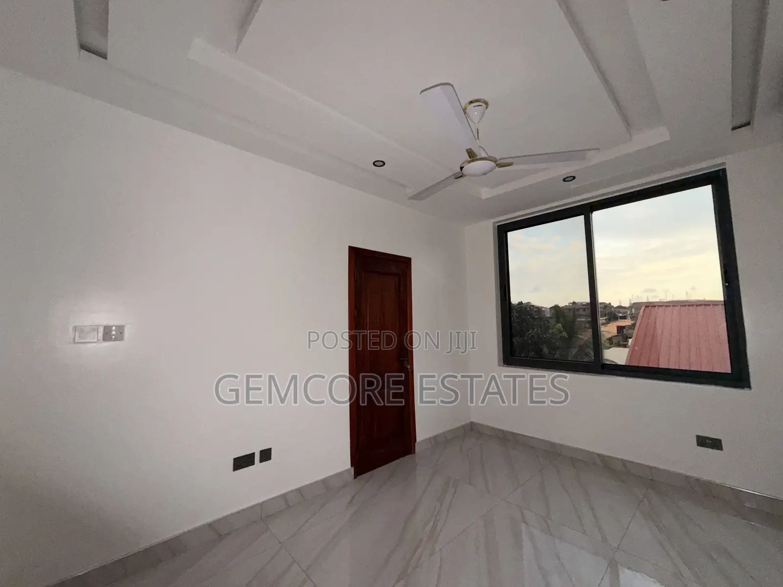 3bdrm Apartment in Adjiringanor, East Legon for sale
