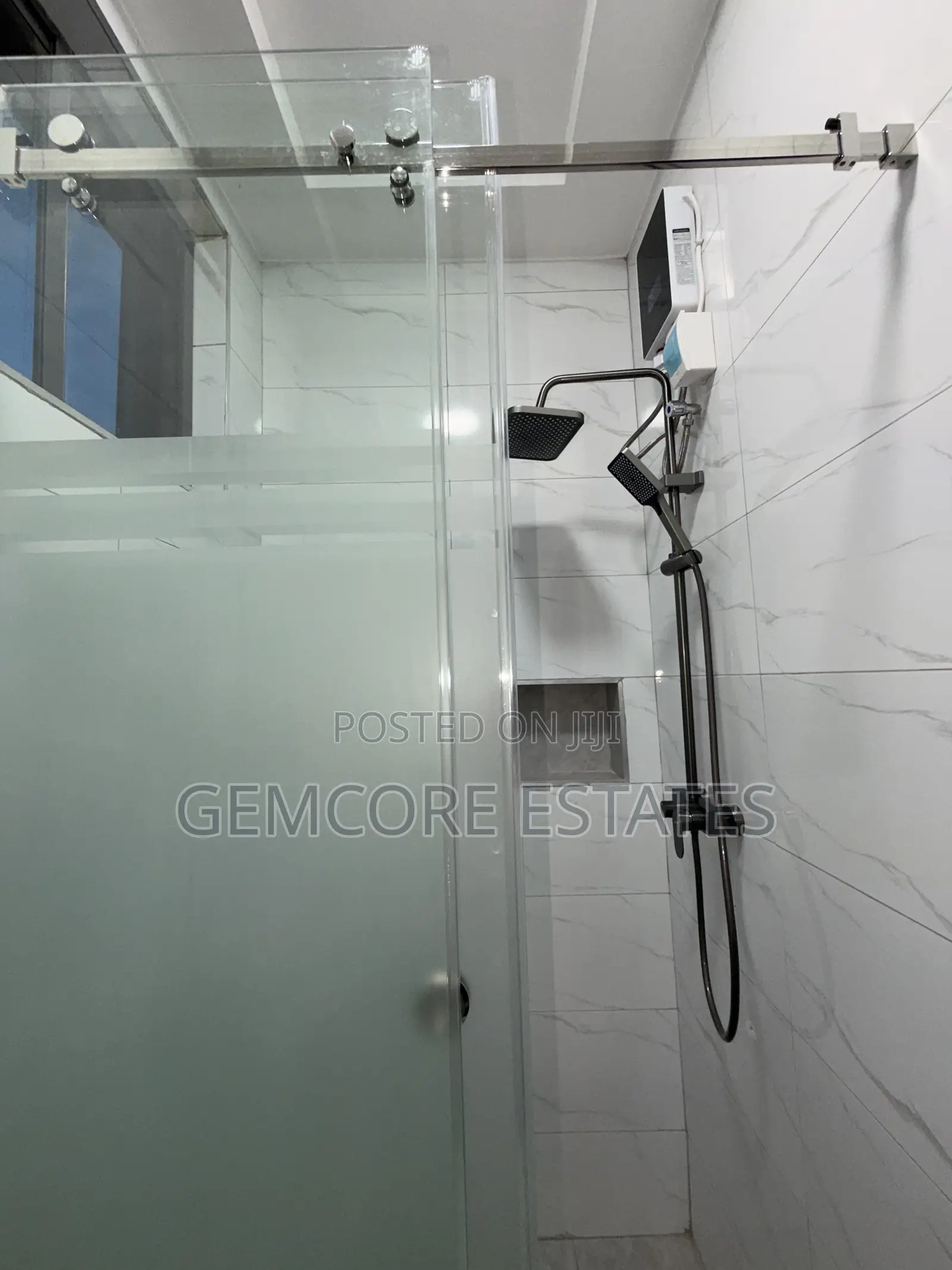 3bdrm Apartment in Adjiringanor, East Legon for sale