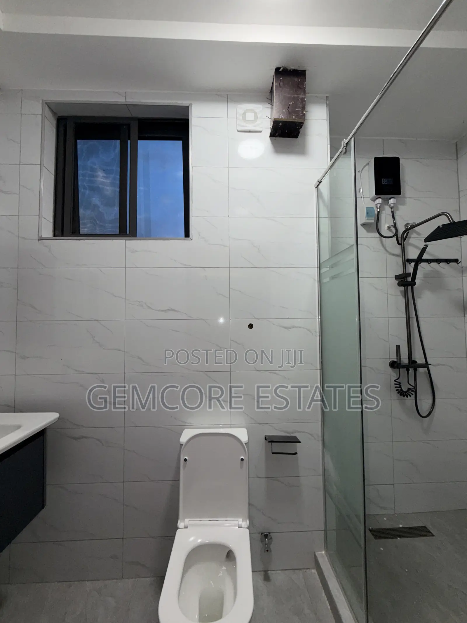 3bdrm Apartment in Adjiringanor, East Legon for sale