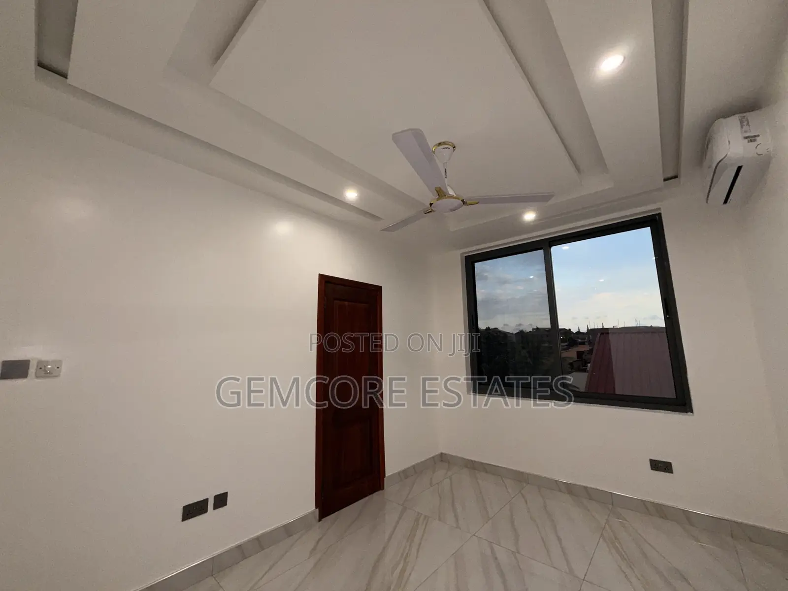 3bdrm Apartment in Adjiringanor, East Legon for sale