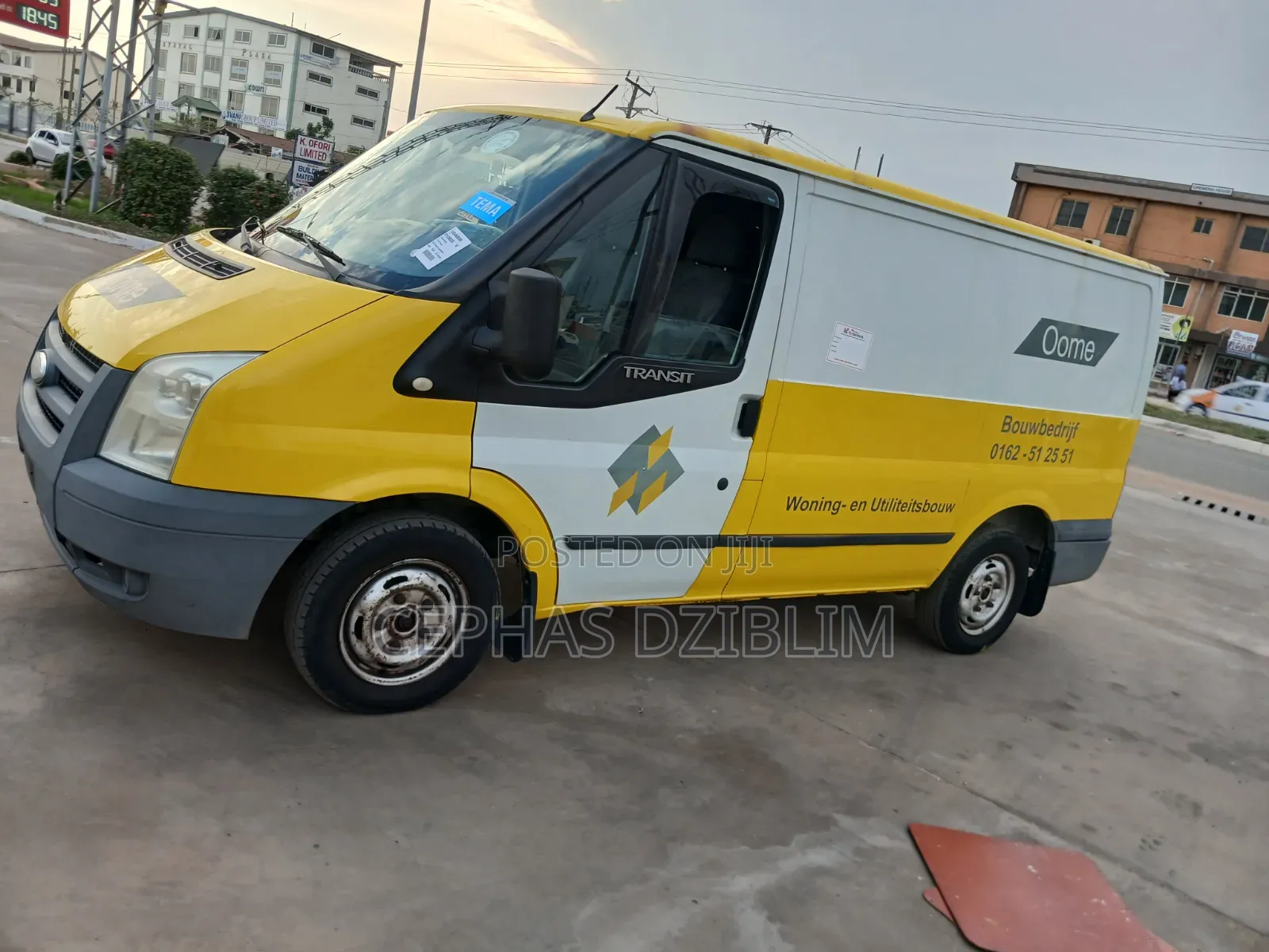 Ford Transit 2012 Yellow
