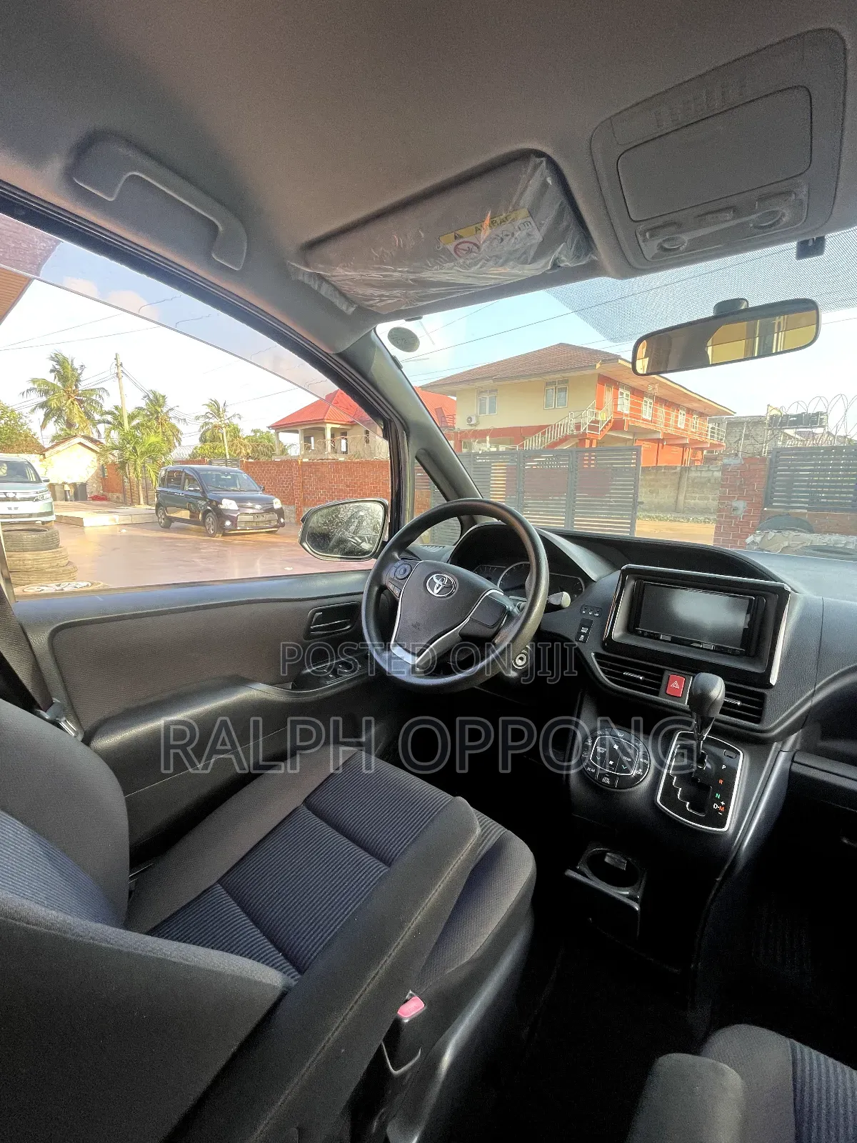 Toyota Voxy 2015 Black