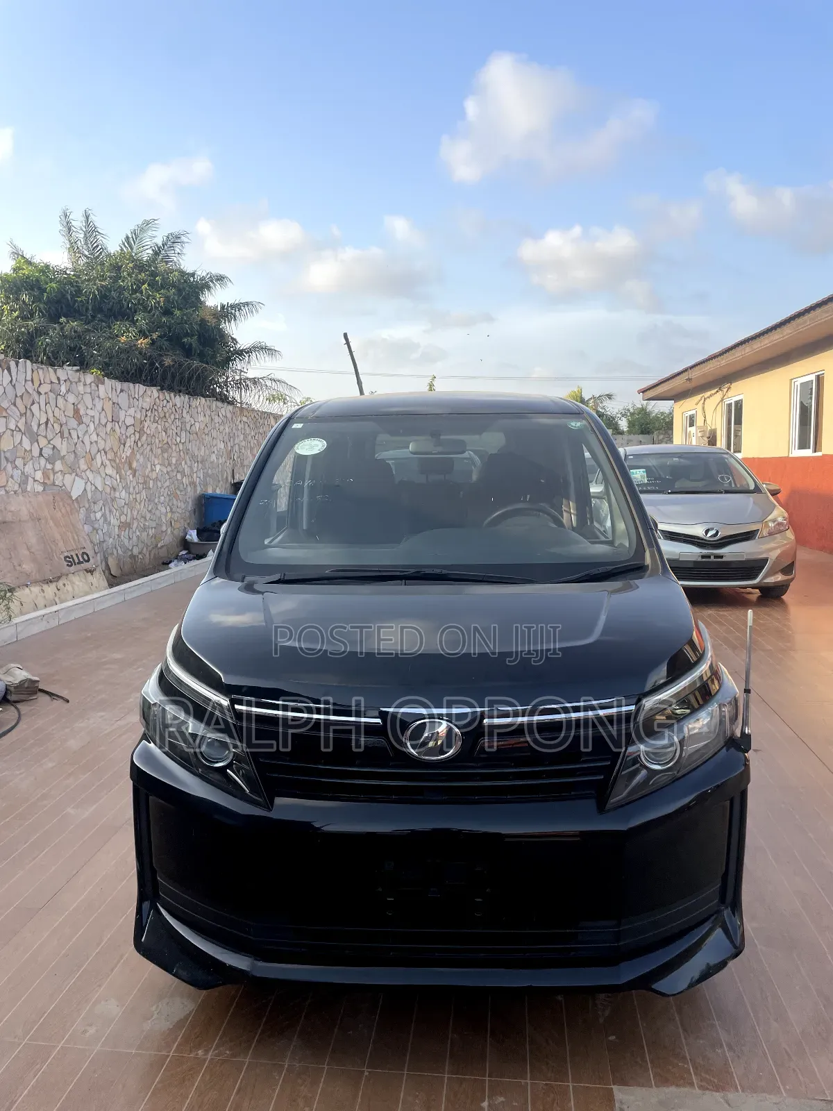 Toyota Voxy 2015 Black