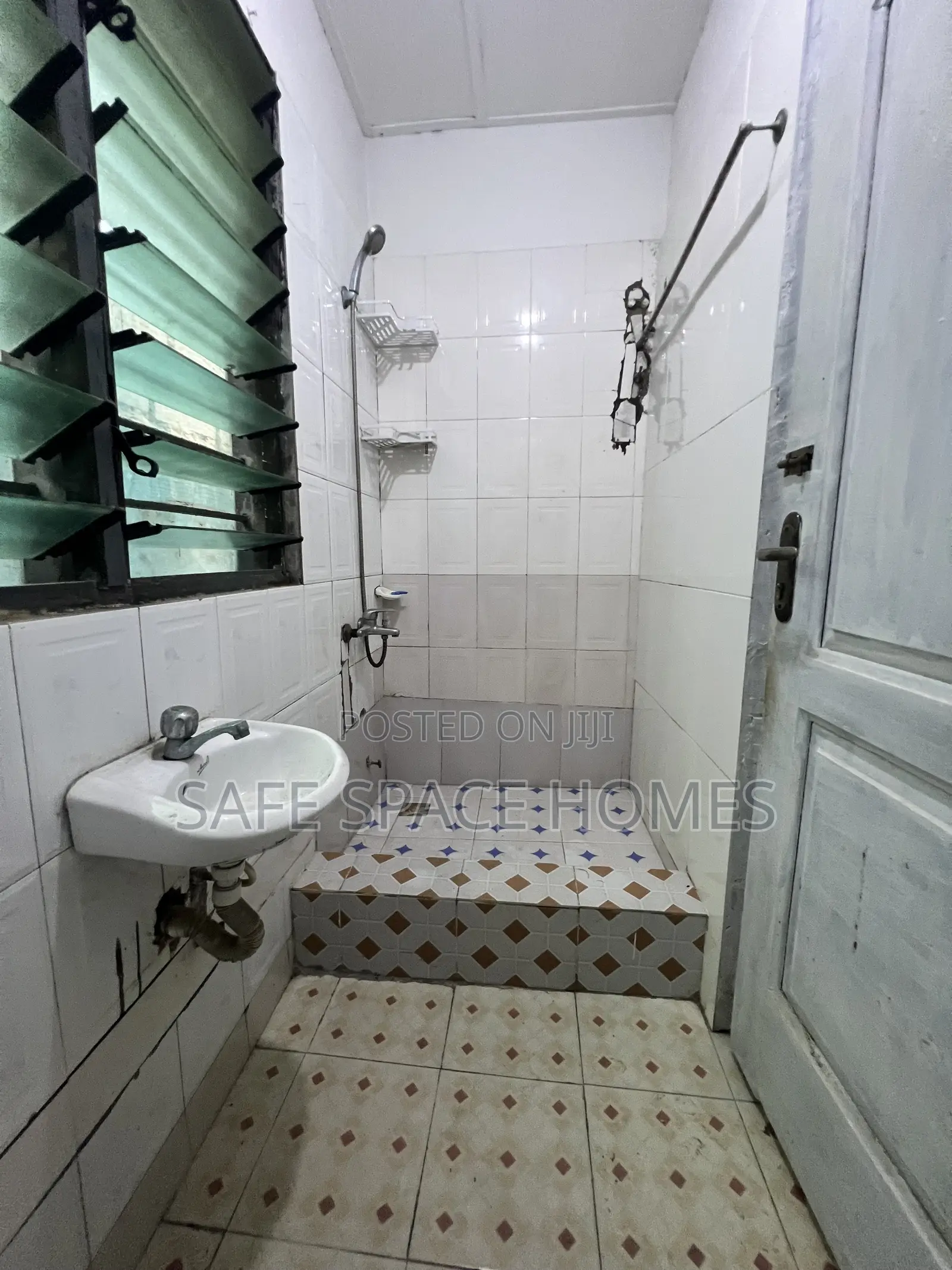 1bdrm Apartment in Tseaddo for rent
